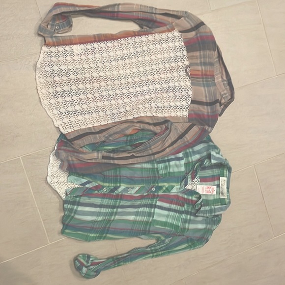 Selling tops as a set. - Picture 3 of 3